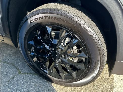 Used 2026 Chevrolet Traverse LT w/ Midnight/Sport Edition image 15