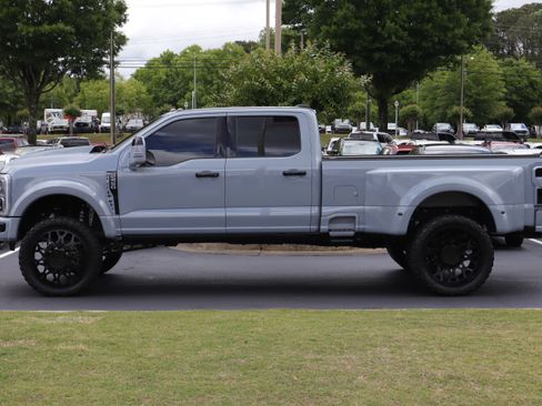 Used 2024 Ford F450 Platinum w/ FX4 Off-Road Package AWD/4WD image 5