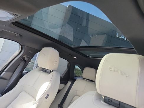 Used 2025 Jaguar F-PACE R-Dynamic S image 28