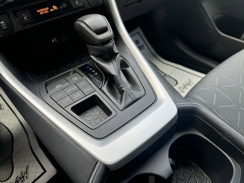 Used 2019 Toyota RAV4 XLE image 20