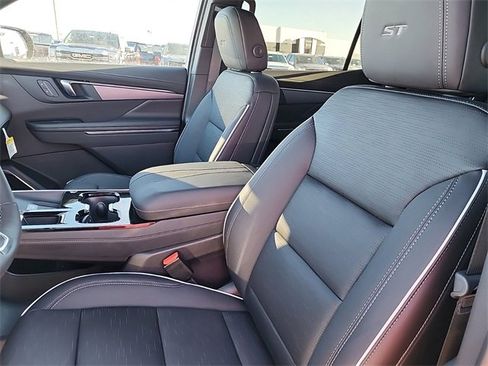 New 2025 Buick Enclave Sport Touring w/ Super Cruise Package image 14