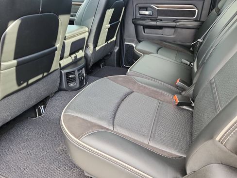 Used 2024 RAM 3500 Laramie image 10