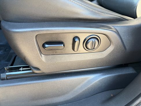 Used 2021 Chevrolet Silverado 2500 LTZ image 13