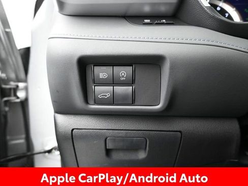 Certified 2024 Toyota Highlander XLE image 16