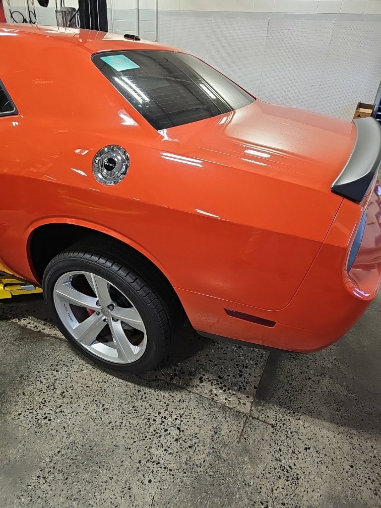 Used 2009 Dodge Challenger SRT8 RWD image 8