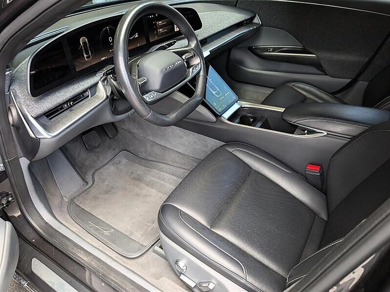 Used 2023 Lucid Air Pure RWD image 2