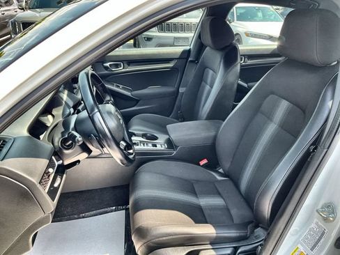Used 2025 Honda Civic Sport image 15