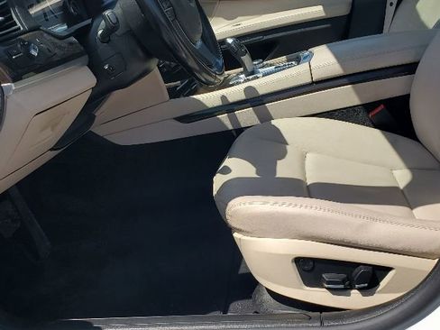 Used 2012 BMW 740Li image 14
