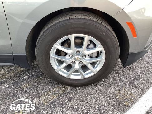 Used 2024 Chevrolet Equinox LT FWD image 32