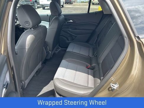 Certified 2024 Chevrolet Trax LT w/ Driver Confidence Package FWD image 8