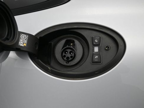 Certified 2025 Porsche Panamera 4 E-Hybrid AWD/4WD image 21