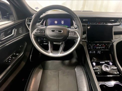 Used 2023 Jeep Grand Cherokee Trailhawk w/ Advanced Protech Group II image 17