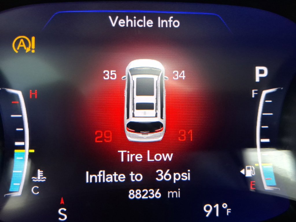 Used 2021 Chrysler Pacifica Limited AWD/4WD image 22