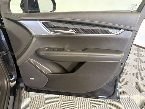 Used 2024 Cadillac XT6 Premium Luxury w/ LPO, Floor Liner Package FWD image 25