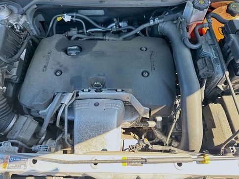 Used 2020 Chevrolet Equinox LT image 8