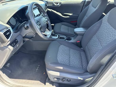 Used 2017 Hyundai Ioniq SEL FWD image 22