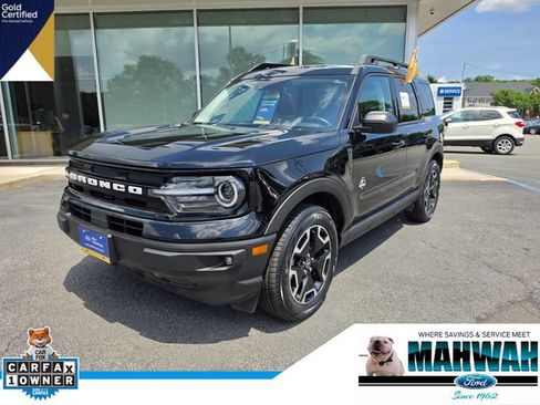 Certified 2023 Ford Bronco Sport Outer Banks w/ Tech Package AWD/4WD image 1