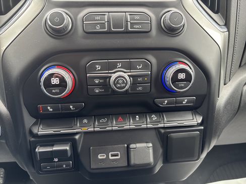 Used 2022 Chevrolet Silverado 1500 RST image 27