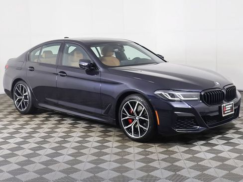 Used 2023 BMW 530i xDrive w/ M Sport Package AWD/4WD image 2