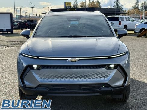 New 2026 Chevrolet Equinox EV LT image 8