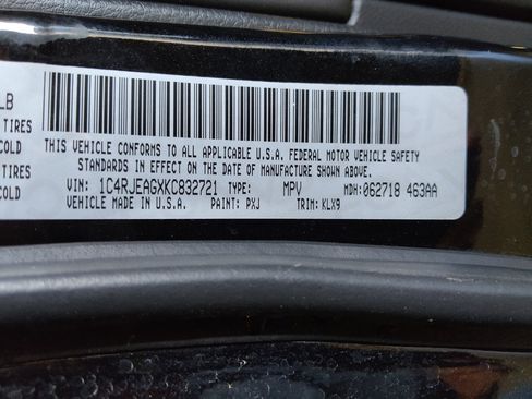 Used 2019 Jeep Grand Cherokee Altitude image 33