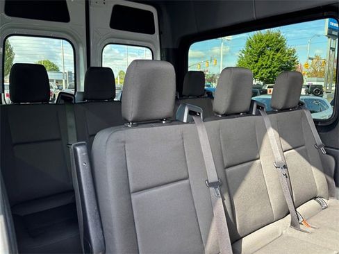 Used 2024 Mercedes-Benz Sprinter 2500 image 29