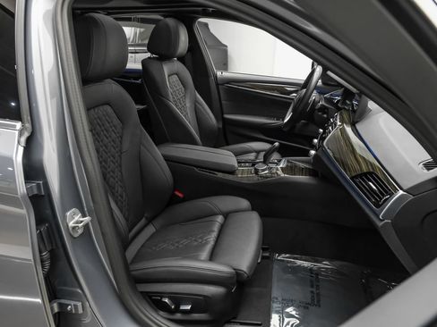 Used 2023 BMW 530i w/ Premium Package RWD image 35