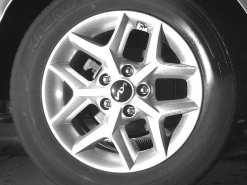 Used 2025 Kia Soul LX w/ LX Technology Package FWD image 15