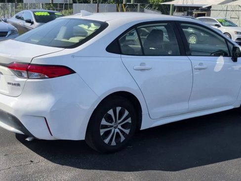 Used 2020 Toyota Corolla LE FWD image 8