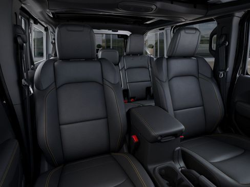 New 2026 Jeep Wrangler Unlimited Sahara AWD/4WD image 25