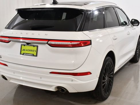 Used 2022 Lincoln Corsair Reserve w/ Equipment Group 201A image 12