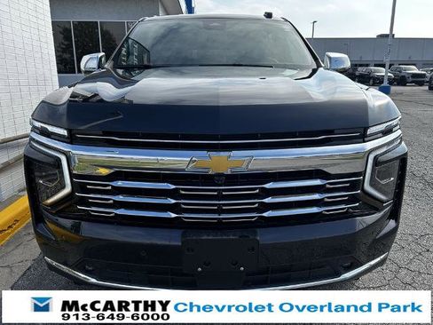 New 2025 Chevrolet Suburban Premier image 8