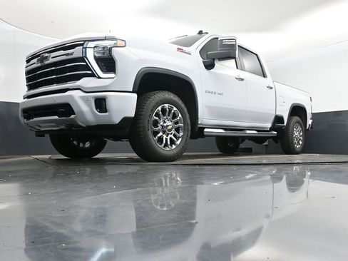 New 2026 Chevrolet Silverado 2500 LT w/ Z71 Chrome Sport Edition image 40