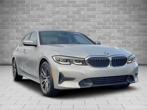 Used 2019 BMW 330i xDrive Sedan w/ Convenience Package image 3