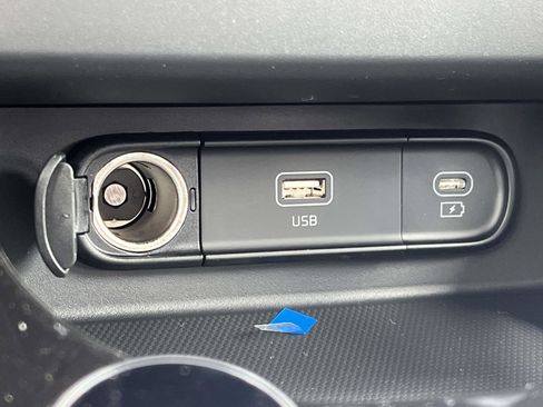 New 2026 Kia Seltos S FWD image 25