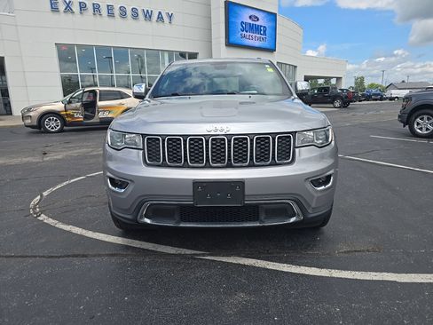 Used 2021 Jeep Grand Cherokee Limited AWD/4WD image 2