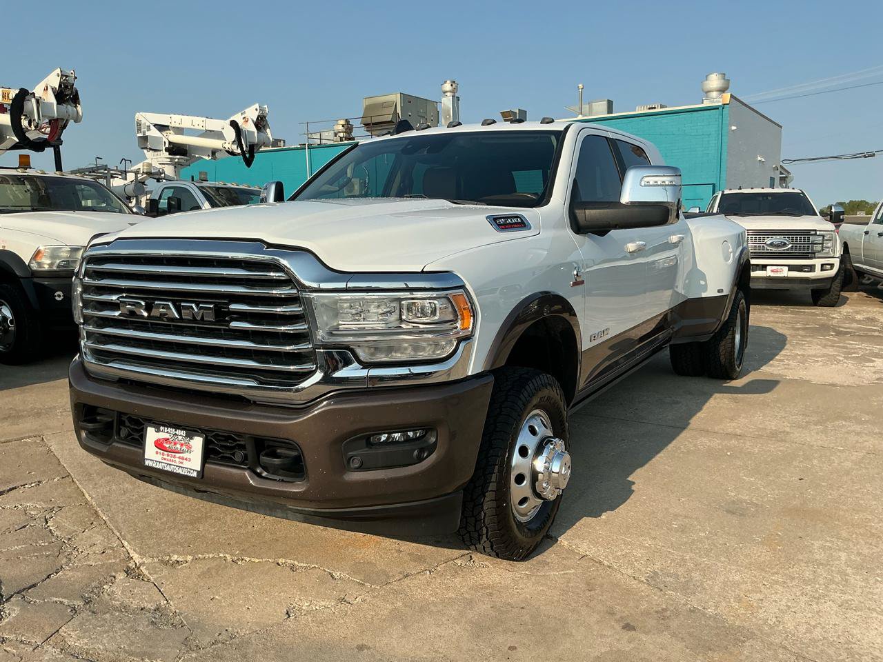 Used 2023 RAM 3500 Limited AWD/4WD image 2