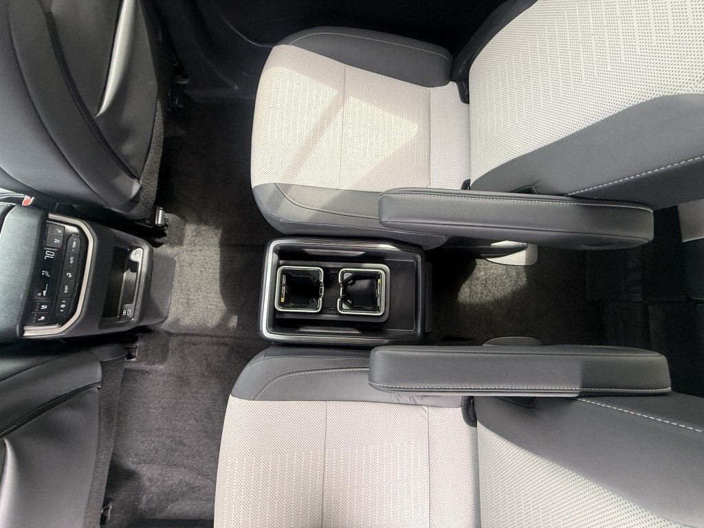 Used 2026 Lexus TX 500h AWD w/ Technology Package image 25