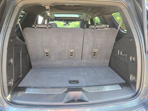 Used 2021 Chevrolet Tahoe Z71 w/ Z71 Signature Package image 14