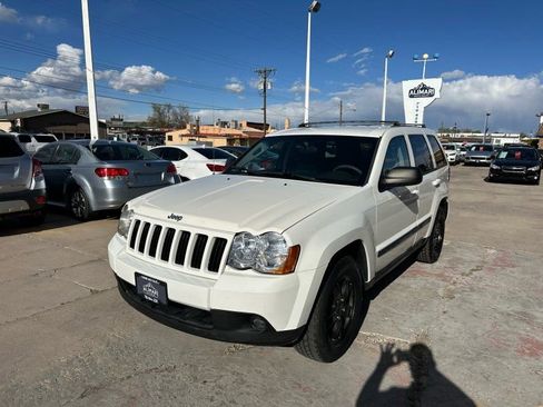 Used 2008 Jeep Grand Cherokee Laredo image 3