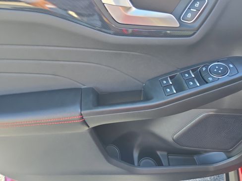 Used 2025 Ford Escape ST-Line w/ Tech Pack #1 image 15