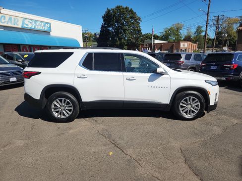 Used 2022 Chevrolet Traverse LT image 7