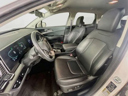 Used 2024 Kia Sportage EX AWD/4WD image 22