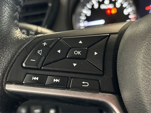 Used 2019 Nissan Rogue SV AWD/4WD image 28
