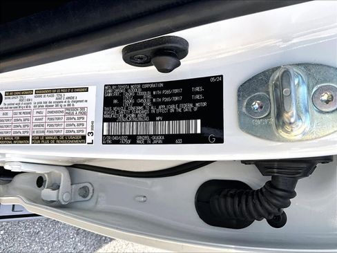 Used 2024 Toyota 4Runner SR5 Premium image 63