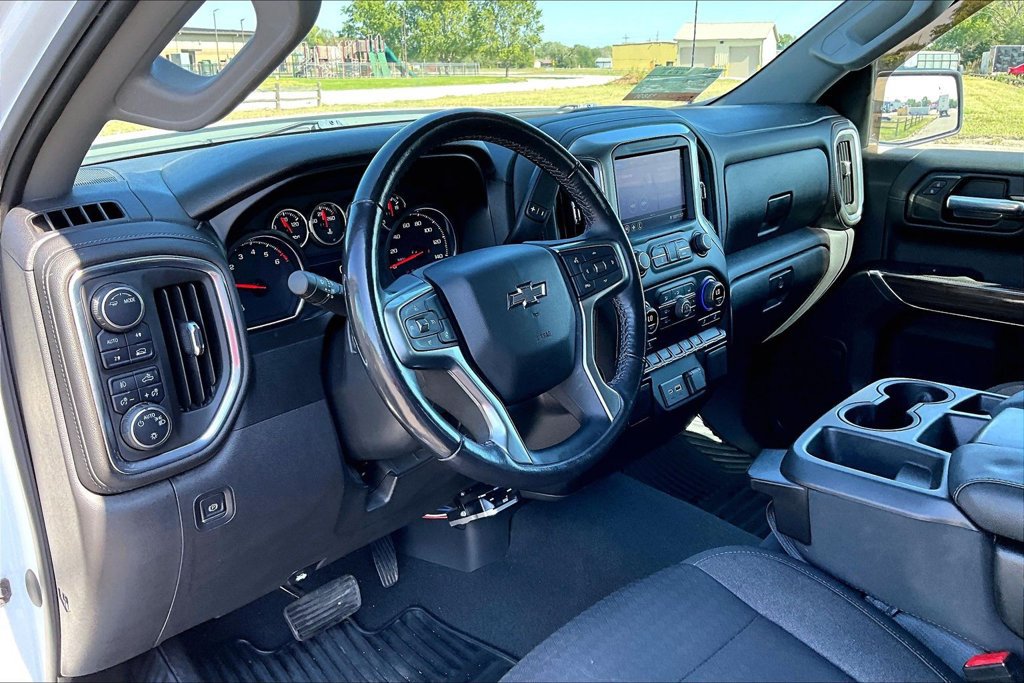 Used 2021 Chevrolet Silverado 1500 RST AWD/4WD image 13