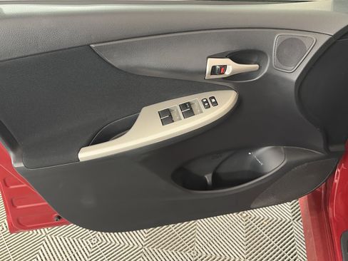 Used 2009 Toyota Corolla XRS image 13