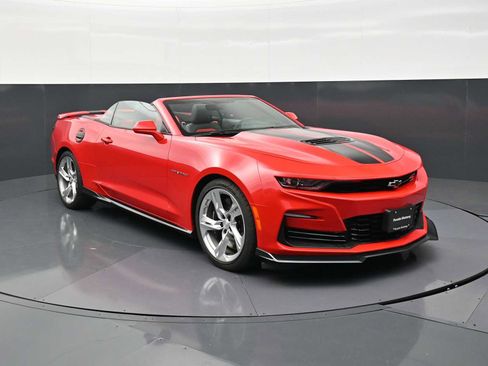 Used 2023 Chevrolet Camaro SS RWD image 27