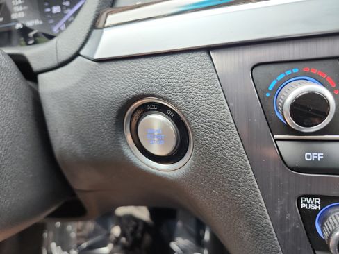 Used 2019 Genesis G80 3.8 AWD/4WD image 21