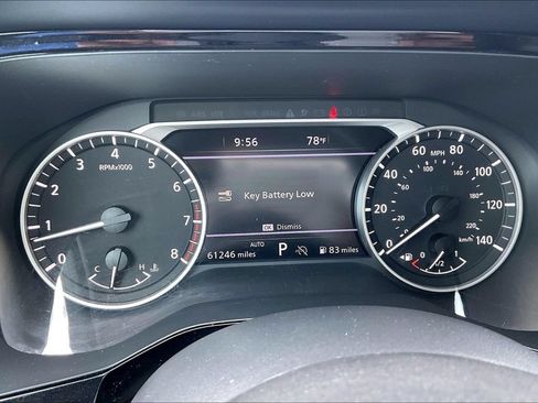 Used 2023 Nissan Pathfinder SL AWD/4WD image 15